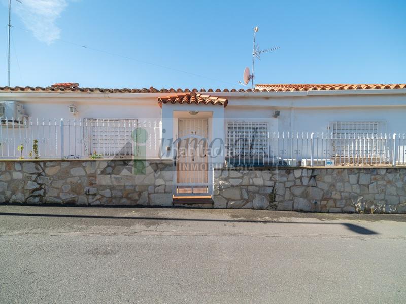 Foto 466664fa-804d-4ad1-a7a8-07012104eda9. House with pool in Onda