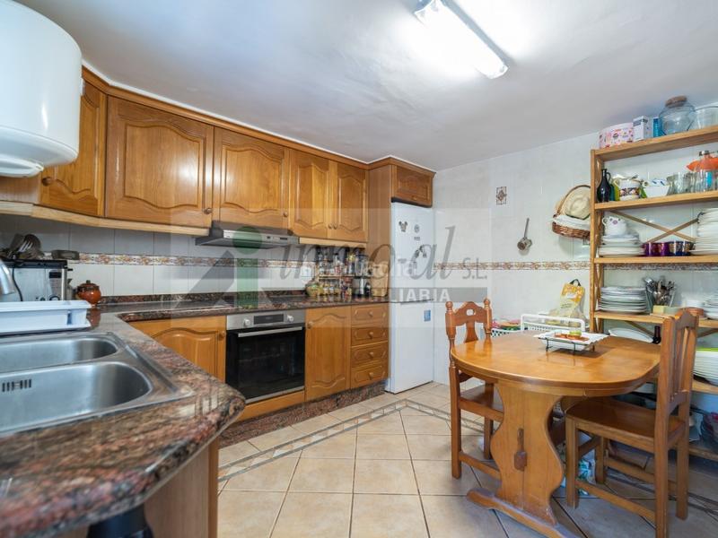 Foto 56dba503-5b6c-4b72-90c2-c2979d72e58a. House with pool in Onda