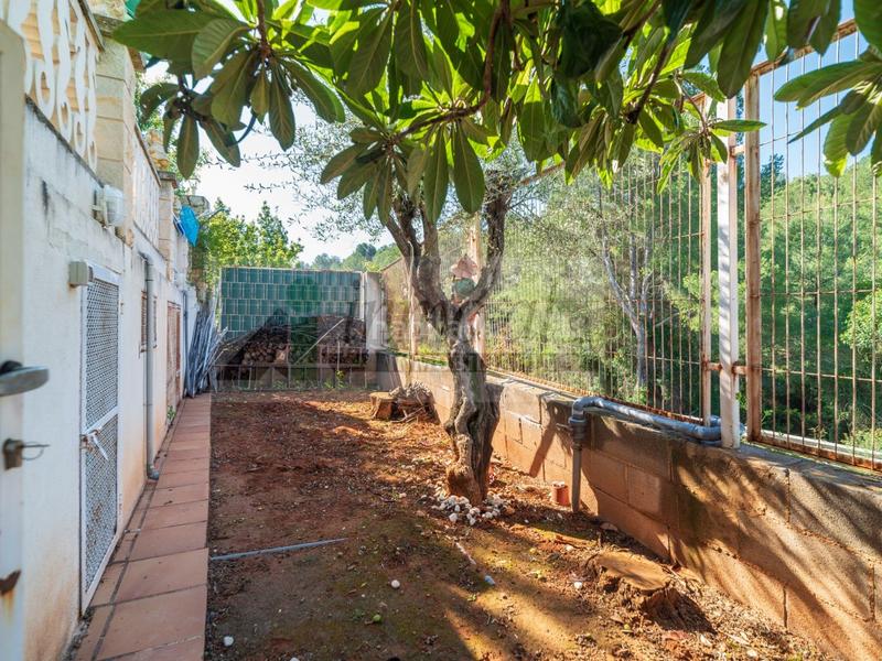 Foto 67743ce9-b4aa-4db1-8d30-641a39e5c392. House with pool in Onda