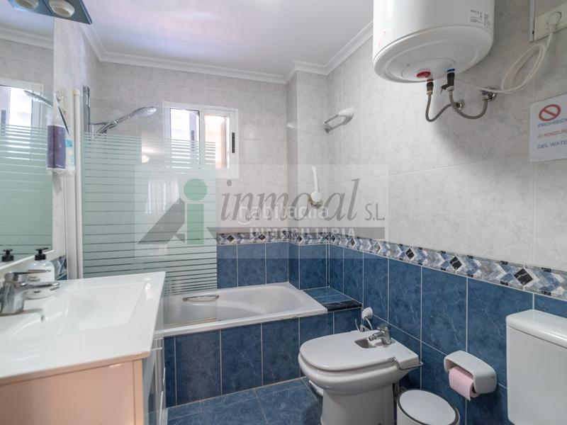 Foto 9c516f88-2a7b-483b-b9d4-f1cb8945126e. House with pool in Onda