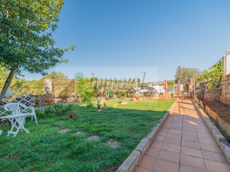 Foto a0c05527-8d1d-4771-85ac-60f164df49f8. House with pool in Onda