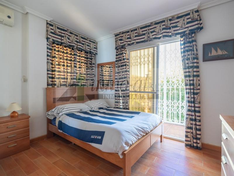 Foto c6bf5a31-d2c5-4193-bba8-6d5eaaa408cf. House with pool in Onda