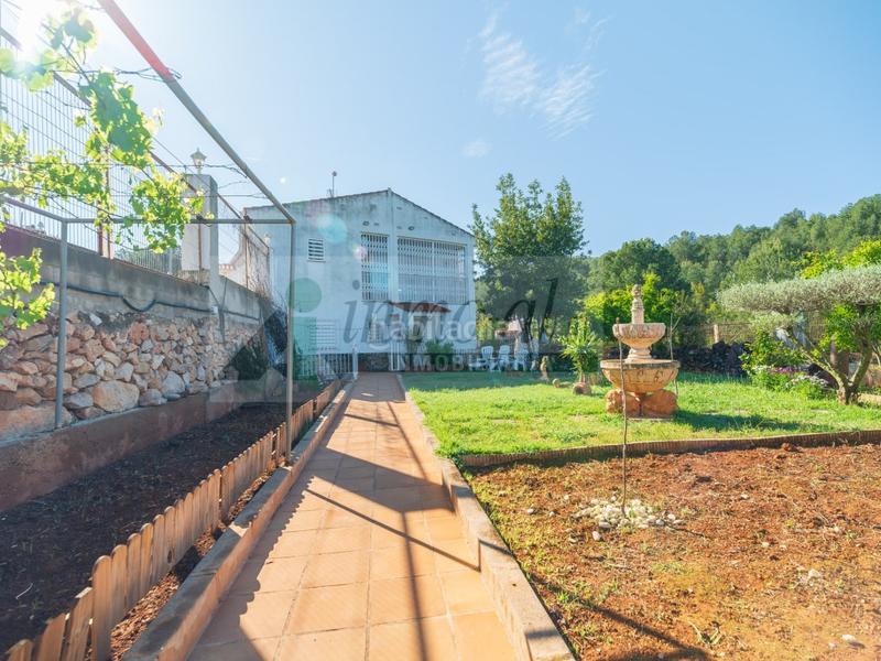 Foto e3b22def-b484-4edc-becd-9cbac5da2119. House with pool in Onda