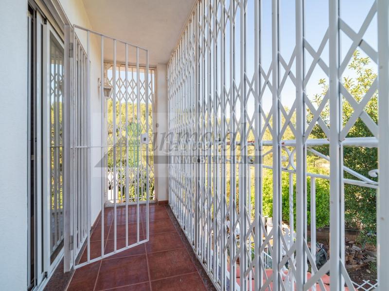 Foto e4e3a433-cfe0-46e1-b619-9078eab0f293. House with pool in Onda