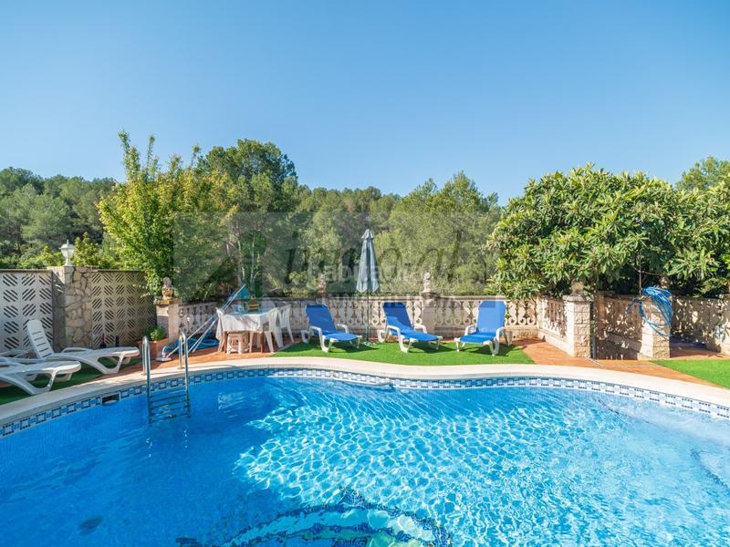 Foto fba2176a-cb81-4606-86db-c43796fa3109. House with pool in Onda