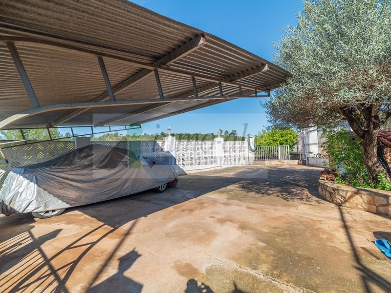 Foto fdbf3dbb-002b-41dc-91e5-316ce7574c7a. House with pool in Onda