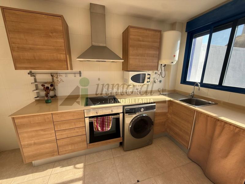 Foto e9537fb0-e532-4a22-9c03-fb9f2cdd081a. Casa adossada a Playa-Ben Afeli Almazora / Almassora