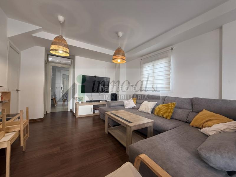 Foto bde8370b-aacb-4968-97fa-ab723ce5f8ba. Maison jumelée avec parking dans Playa-Ben Afeli Almazora / Almassora