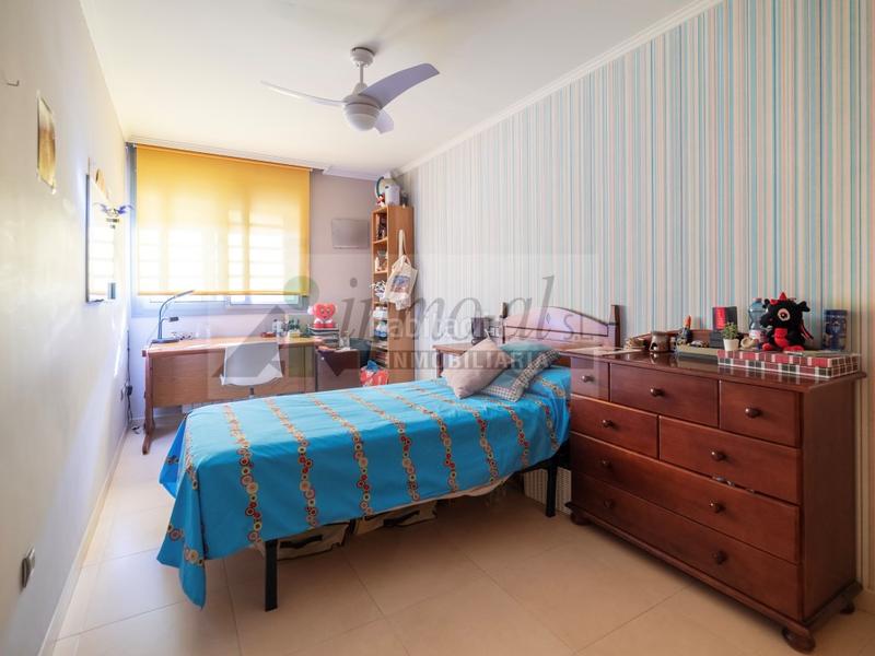 Foto 542904dc-14ba-44ea-9daa-e437fb9d5b09. Maison jumelée avec chauffage parking dans Centro Almazora / Almassora