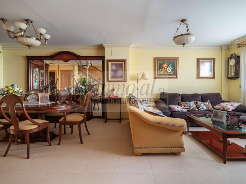 Foto 991a33b2-5933-49a7-b8b5-5d8a2ea7094d. Maison jumelée avec chauffage parking dans Centro Almazora / Almassora