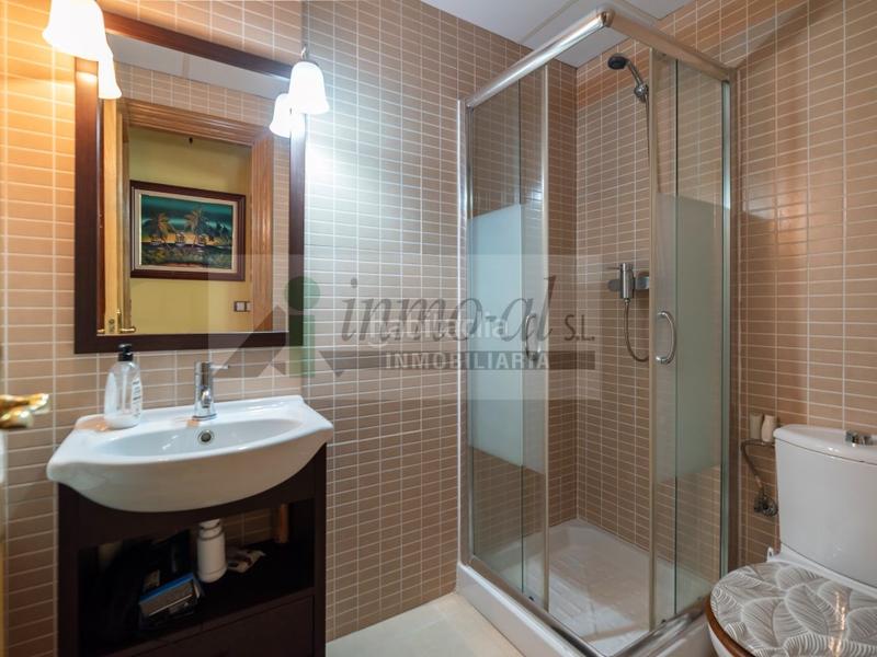 Foto ba808980-1baf-4903-bf1c-3158ead5a75b. Maison jumelée avec chauffage parking dans Centro Almazora / Almassora