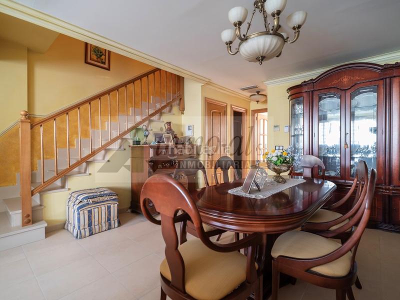 Foto cfda602e-7c90-4416-b756-3c95c0c161c1. Maison jumelée avec chauffage parking dans Centro Almazora / Almassora