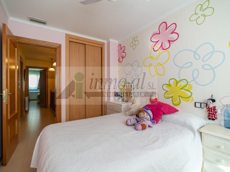 Foto e6adc6f7-201a-4bd2-b8d9-743484c0dc2d. Maison jumelée avec chauffage parking dans Centro Almazora / Almassora