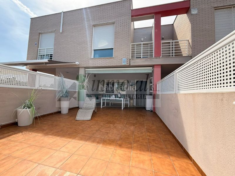 Foto 424d30f1-5ad7-4b99-8eb7-9a8aaac0e4ef. Casa a camino del mar 25 a Playa-Ben Afeli Almazora / Almassora
