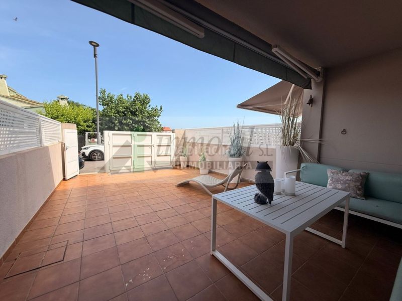 Foto 4cbb2c51-1ee1-4cbc-a92f-8428ed0663df. Casa a camino del mar 25 a Playa-Ben Afeli Almazora / Almassora