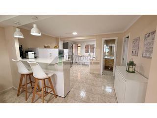 Apartament  Paseo passeig maritim. Tu para�so junto al mar! planta baja reformada con 100 m de terr