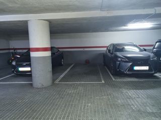 Lloguer Aparcament cotxe  Carrer de còrsega. Plaza de garaje junto rambla catalunya