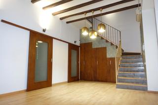 Appartement  Carrer de sant pere mitjà. Piso duplex totalmente rehabilitado