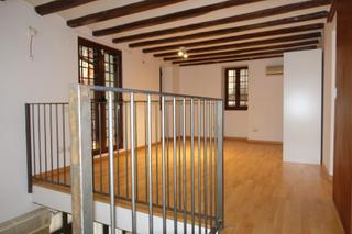 Flat  Carrer de sant pere mitjà. Piso duplex totalmente rehabilitado