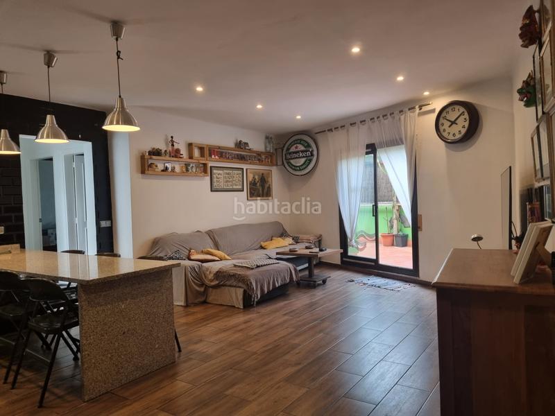 Foto 8b15aecf-04de-4bf6-8bce-3d50e01b21dd. Ático en carrer dels pirineus 108 resevado en Santa Rosa Santa Coloma de Gramenet