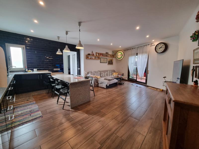 Foto abd558d0-0e29-4440-ad21-58d809a13fc9. Attique avec chauffage dans Santa Rosa Santa Coloma de Gramenet