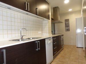 Dúplex  Carrer de la victòria. Piso duplex en planta baja y entresuelo