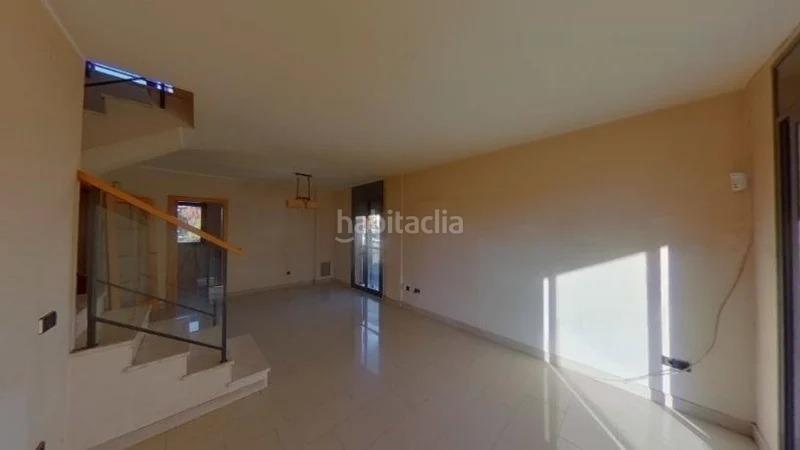 Foto 1d9633b1-718f-49c1-bda1-21d4b73e4e39. Duplex avec chauffage parking piscine dans Els Munts Torredembarra