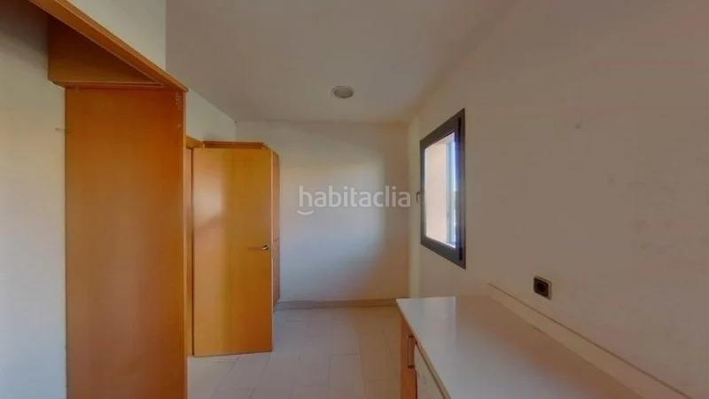 Foto 8a676085-dd0f-40e0-bb6f-6ac90d3245c9. Duplex avec chauffage parking piscine dans Els Munts Torredembarra
