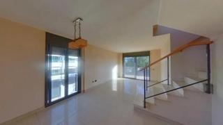 Duplex à Els Munts. En venta dúplex de 4 dormitorios en torredembarra  playa