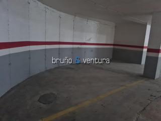 Aparcament cotxe  Carrer cintoi. Plaza de parking en el vendrell