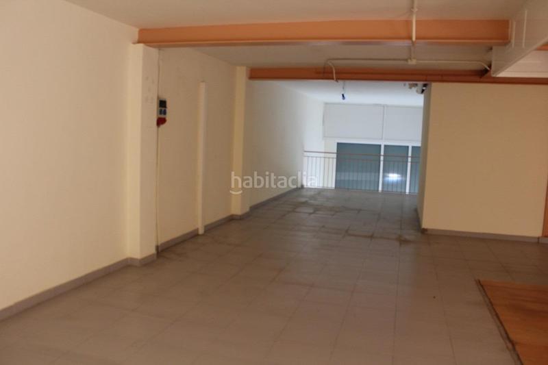 Foto 697f3dfa-8208-430f-ba4e-a62f14c96bf5. Local comercial a Centre Vendrell (El)
