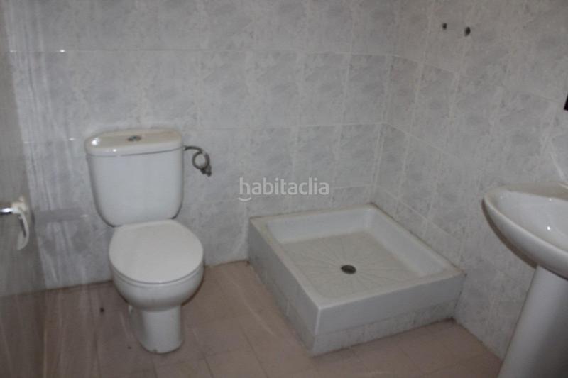 Foto c63f219a-641f-4940-9907-bae2375b8c61. Local comercial a Centre Vendrell (El)