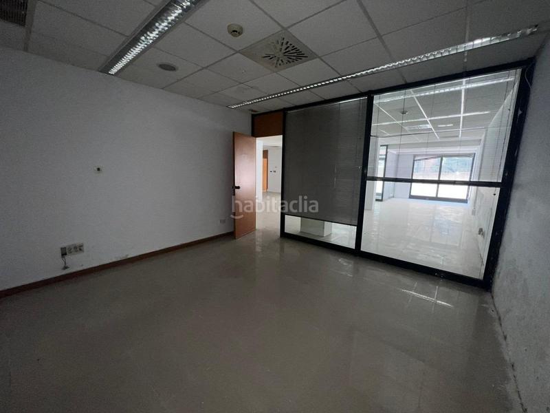 Foto 4dfeef4a-305f-46ff-a74e-2243a2ddd2b8. Local comercial a Centre Torredembarra