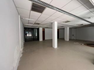 Business premise  Calle filadors. Local en torredembarra