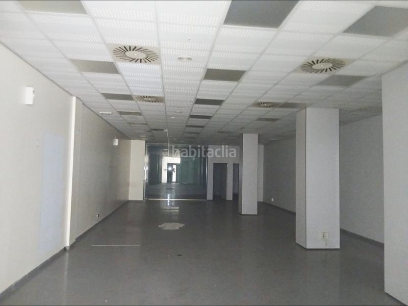 Foto 9dcc8b84-5a2c-4c9c-8cd8-85d95f96a172. Lloguer local comercial a Centre Vendrell (El)