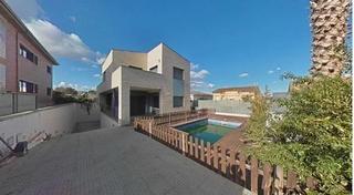 Chalet  Lurdes. Chalet en vilanova i la geltr  318 m con piscina