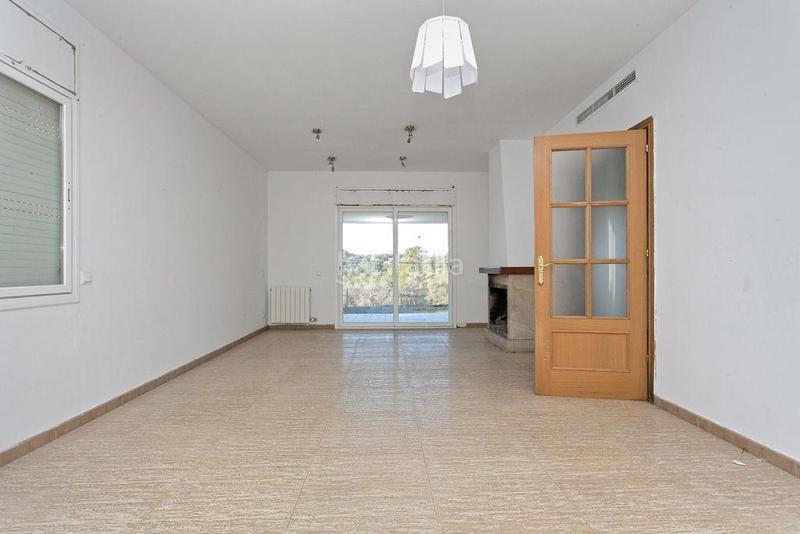 Foto d80da838-2361-4369-bfb9-fa2be0268a3b. Chalet  unifamiliar en venta barcelona en Olivella