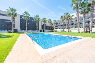 Pis  Calle vicent andres estelles. Piso en venta de 3 dormitorios  en vilanova i la geltr  zona le