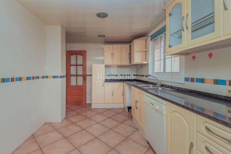 Foto 4a766e39-52af-40e9-bb4c-fb3c2b2f3964. Casa chalet independiente con 6 dormitorios en calafell en Segur de Calafell