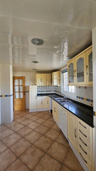 Foto f6f7a416-aee6-49b9-9359-67d8ce94547e. Casa chalet independiente con 6 dormitorios en calafell en Segur de Calafell