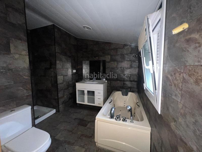 Foto 533a010b-0f0a-4368-ac29-83b897379189. Chalet  independiente con amplio jardín en baronia de mar tranquilidad, espacio y excelente conexión en Calafell