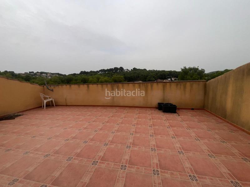 Foto 591dcfef-00e9-41e2-b296-8f9937c37ff0. Chalet  independiente con amplio jardín en baronia de mar tranquilidad, espacio y excelente conexión en Calafell