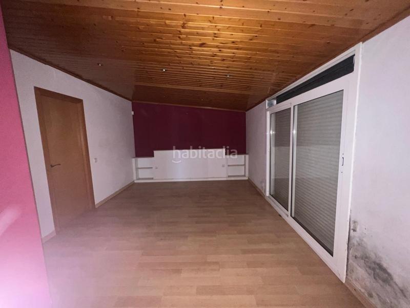 Foto b4d8a650-b6ba-4303-9a69-cf299ae13722. Chalet  independiente con amplio jardín en baronia de mar tranquilidad, espacio y excelente conexión en Calafell