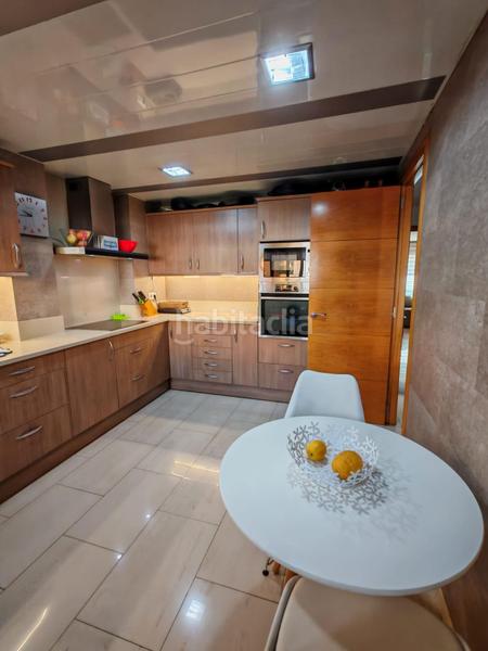 Foto 0dac3a68-dd46-4cfa-b9eb-5f74be366d23. Casa adosada en venta casa con jardín, garaje y terrazas en el vendrell zona el puig en Vendrell (El)