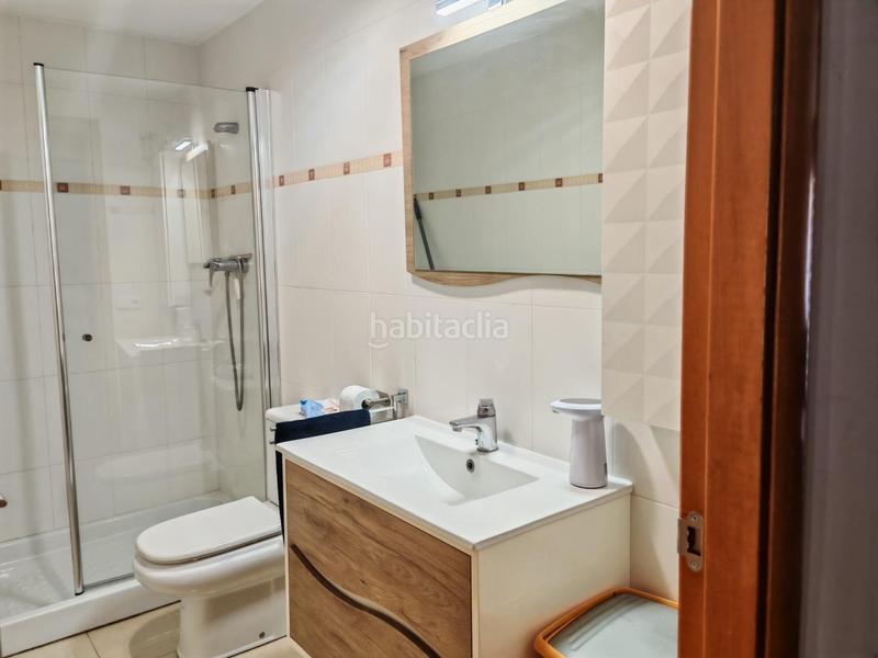 Foto c6bf9718-6a5f-4566-bf98-cdda8e27addb. Casa adosada en venta casa con jardín, garaje y terrazas en el vendrell zona el puig en Vendrell (El)