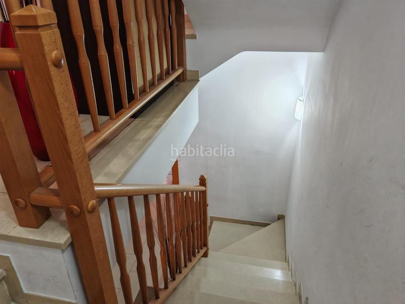 Foto d09c3cb8-84fa-4575-b88d-683f55f2055a. Casa adosada en venta casa con jardín, garaje y terrazas en el vendrell zona el puig en Vendrell (El)