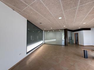 Location Local commercial  Carrer carrer de sant magí. Local en vilanova i la geltru