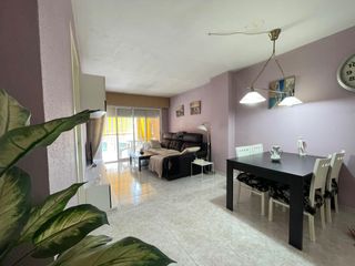 Piso  Avenida catalunya. Amplia vivienda con terraza en zona barri de fran�a  el vendrell