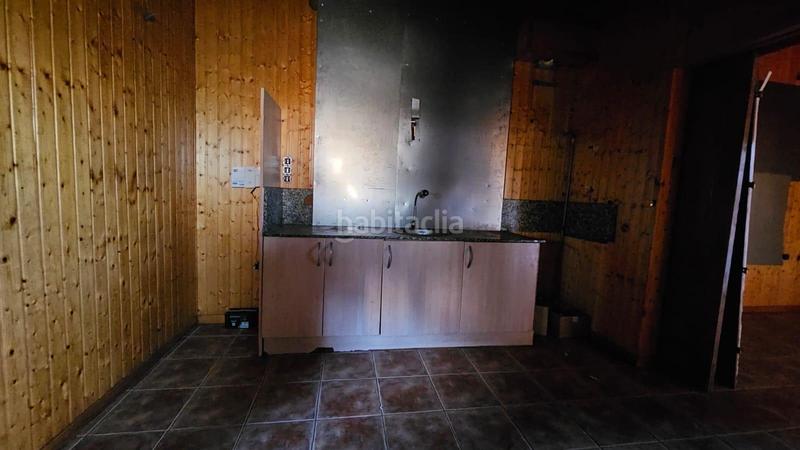 Foto 6ea66d6f-57db-4e0b-beb2-1e2d50b2ed68. Casa amb aparcament a Bisbal del Penedès (La)