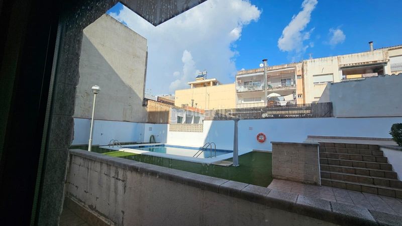 Foto f87713ca-f4f4-4dc5-8f97-c7a493912382. Pis amb piscina a Calafell platja Calafell